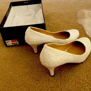 Chinese Laundry Shoes. NWOT